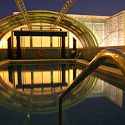 Piscina Vértice Sevilla Fotos