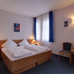 Filmhotel Lili Marleen Fotos