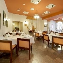 Breakfast room within restaurant Europejski Fotos