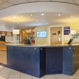Hall JCT.12 Holiday Inn Express GLOUCESTER - SOUTH M5 Fotos