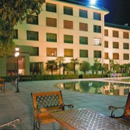 Sainty Lakeside Hotel Wuxi Binhu