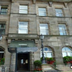 Exterior view Scotsman Hotel Fotos