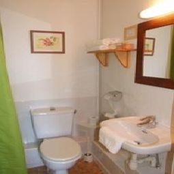 Camera da bagno La Maison du Lierre Logis Fotos