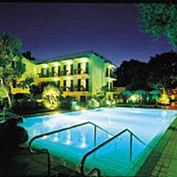 Piscine Villa Durrueli Fotos