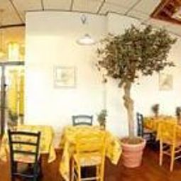 Breakfast room within restaurant Balladins Superior Gennevilliers Fotos