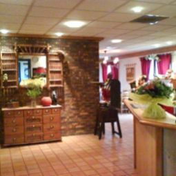 Halle Brit hotel Beaulieu Fotos