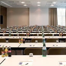 Конференц-зал NH Düsseldorf City-Nord Fotos