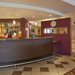 Bar Holiday Inn Express POOLE Fotos
