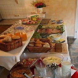 Buffet Kaiser Friedrich Apartmenthotel Fotos