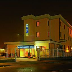 Majestic Linate Airport - Milan San Giuliano Milanese 