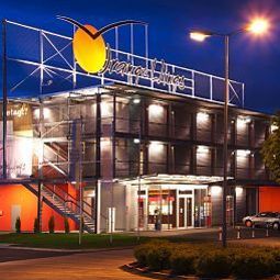 Vue extérieure Orange Wings Wiener Neustadt Fotos
