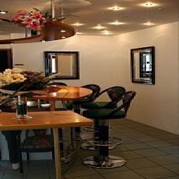 Bar Villa Waldperlach Garni Fotos