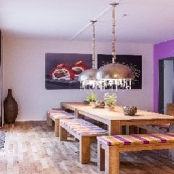  EAST Fotos
