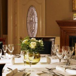 Номер A Marriott Hotel & Country Club Hollins Hall Fotos