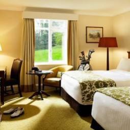 Номер A Marriott Hotel & Country Club Hollins Hall Fotos