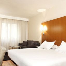 Zimmer AC Hotel Tarragona Fotos