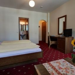  Römischer Kaiser Weinstube Fotos