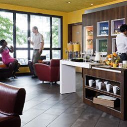 Bar Suite Novotel Paris Roissy CDG Fotos