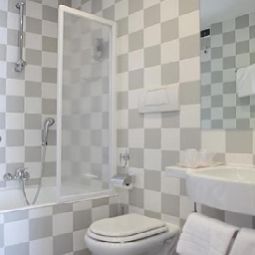 Salle de bains Best Western Roma Tor Vergata Fotos