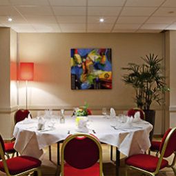 Salle du petit-déjeuner située dans le restaurant Golden Tulip Mulhouse Basel Fotos