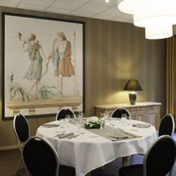 Salle du petit-déjeuner située dans le restaurant Mercure Grasse Fotos