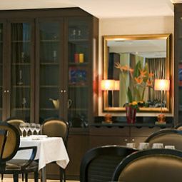 Breakfast room within restaurant Mercure Dijon Centre Clémenceau Fotos