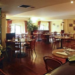 Salle du petit-déjeuner située dans le restaurant Mercure Bordeaux Château Chartrons Fotos