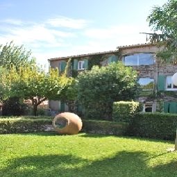 Exterior view Best Western Uzes Pont du Gard Fotos