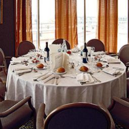 Sala colazione nel ristorante Mercure Bordeaux Cité Mondiale Centre de Congrès Fotos