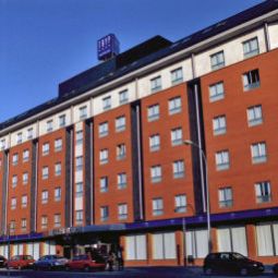 Außenansicht TRYP Leon Hotel Fotos