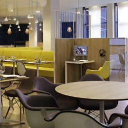 Sala colazione nel ristorante Novotel Manchester Centre Fotos