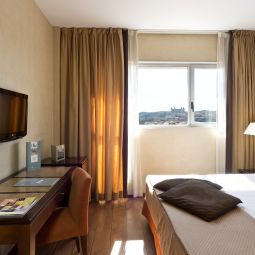 Vue extérieure Eurostars Toledo Fotos
