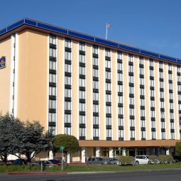 Фасад BEST WESTERN PLUS Grosvenor Airport Hotel Fotos