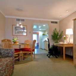 Suite BEST WESTERN PLUS Kelowna Hotel & Suites Fotos