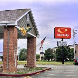 Econo Lodge  Inn & Suites Green Bay Green Bay 