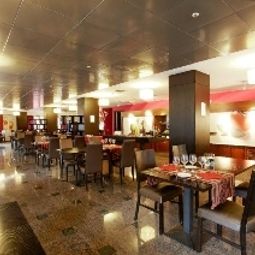 Restaurant Carlton Plaza Fotos