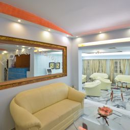 Hall Anatoli Fotos