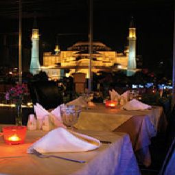 Terrasse Celal Sultan Fotos