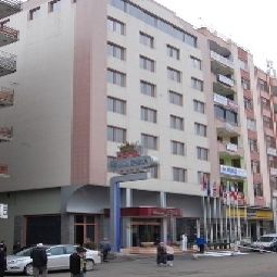Exterior view Grand Isias Fotos