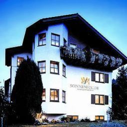 Vista exterior Sonnenhalde Landhotel Fotos