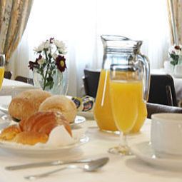 Salle du petit-déjeuner Rey Fernando Fotos