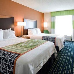 Zimmer Fairfield Inn & Suites Oakland Hayward Fotos