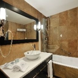 Salle de bains Eurostars Monumental Fotos