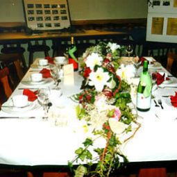 Frühstücksraum im Restaurant Zur Eiche Gasthaus Fotos
