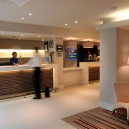 Hall Holiday Inn Express STEVENAGE Fotos