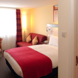 Room Holiday Inn Express STEVENAGE Fotos