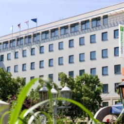Außenansicht Holiday Inn Express BERLIN CITY CENTRE Fotos