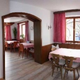 Sala colazione nel ristorante Paula Pension Fotos