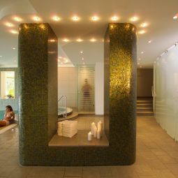 Baumgartner's Blumenhotel Schenna BZ