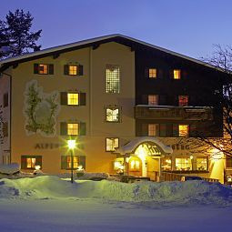 Фасад Alpenhotel Ernberg zum Dorfwirt Fotos